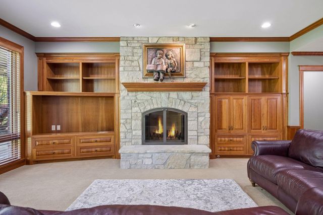 130 Bergamot Drive, Medina, MN 55340