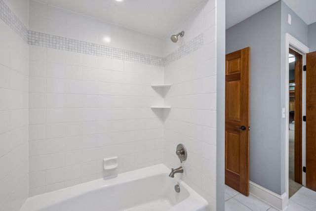 130 Bergamot Drive, Medina, MN 55340