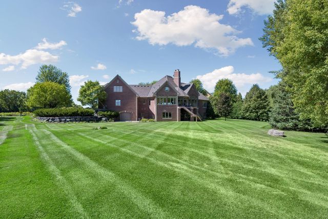 130 Bergamot Drive, Medina, MN 55340