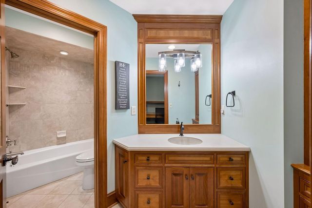 130 Bergamot Drive, Medina, MN 55340
