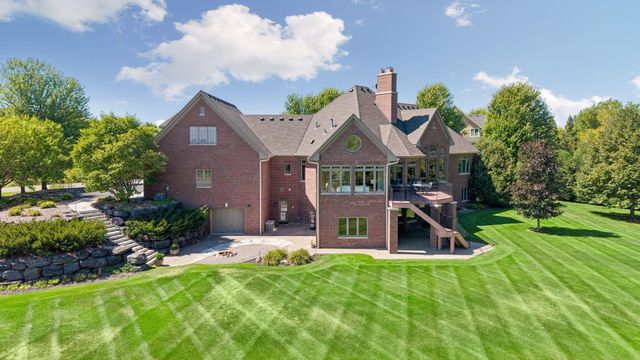 130 Bergamot Drive, Medina, MN 55340