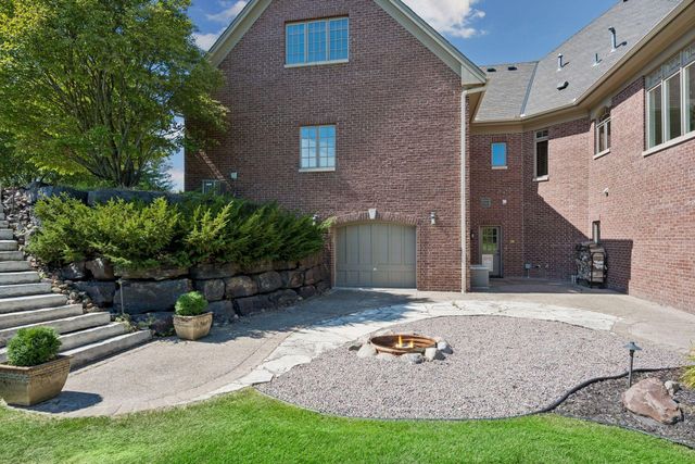 130 Bergamot Drive, Medina, MN 55340