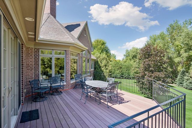 130 Bergamot Drive, Medina, MN 55340