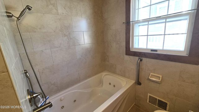 207 Bay Boulevard, Lavallette, NJ 08735