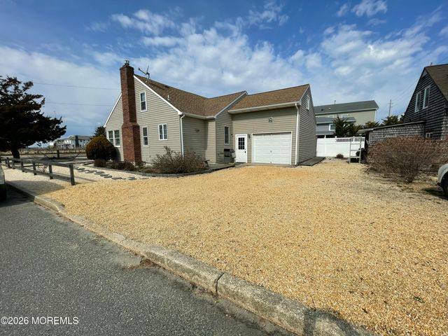207 Bay Boulevard, Lavallette, NJ 08735