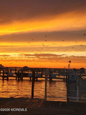 207 Bay Boulevard, Lavallette, NJ 08735