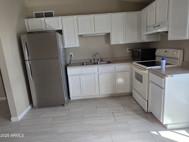 1616 N 63RD Avenue 5, Phoenix, AZ 85035