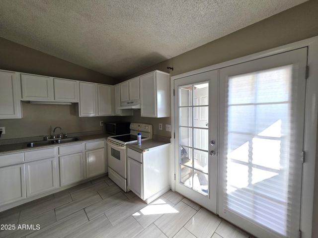 1616 N 63RD Avenue 5, Phoenix, AZ 85035