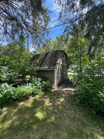 2338 15th Avenue E, North Saint Paul, MN 55109