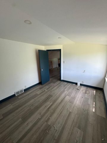 2338 15th Avenue E, North Saint Paul, MN 55109