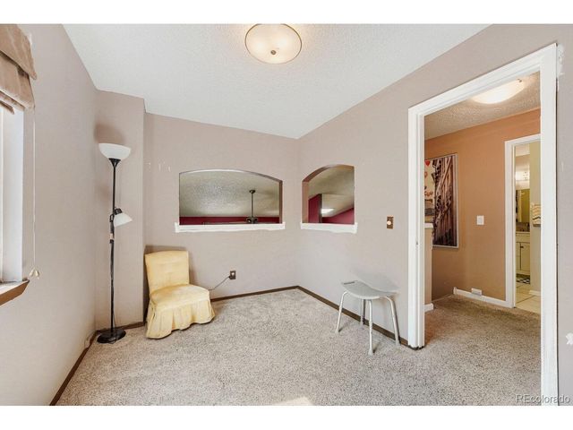 19073 E 16th Ave, Aurora, CO 80011