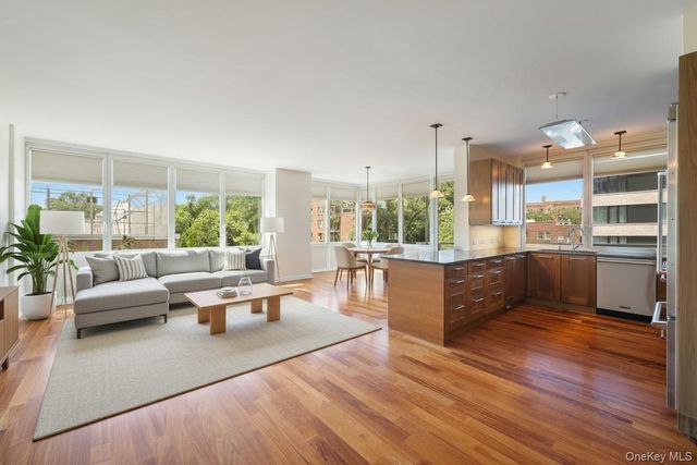 640 W 237th Street 4C, Bronx, NY 10463