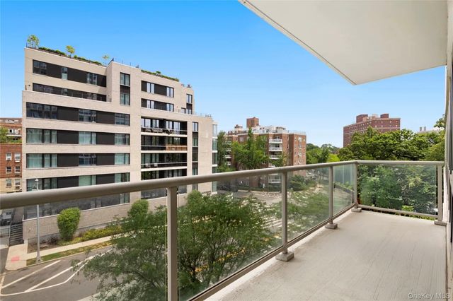 640 W 237th Street 4C, Bronx, NY 10463