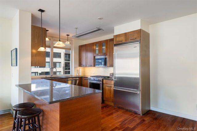 640 W 237th Street 4C, Bronx, NY 10463