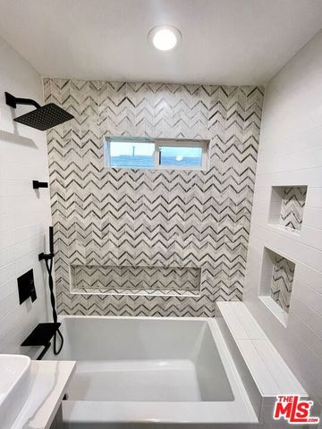 5028 4th Avenue, Los Angeles, CA 90043