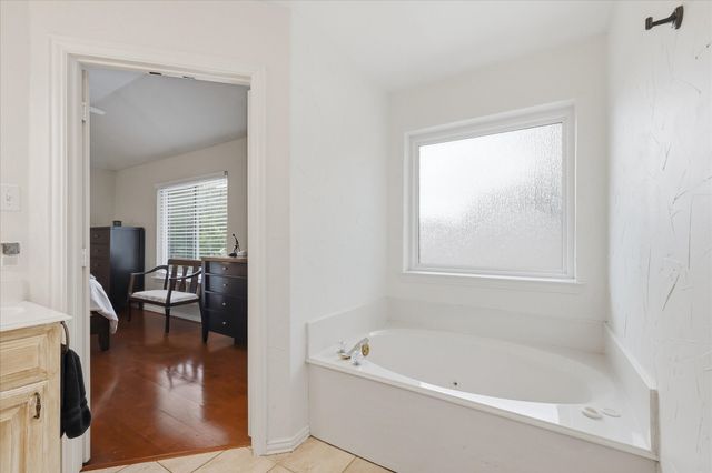 1604 Fairhaven Drive, Mansfield, TX 76063