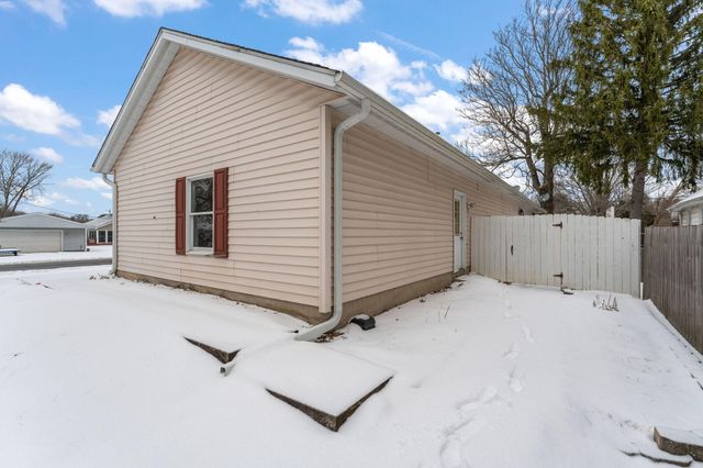 507 S 20th Street, Chesterton, IN 46304