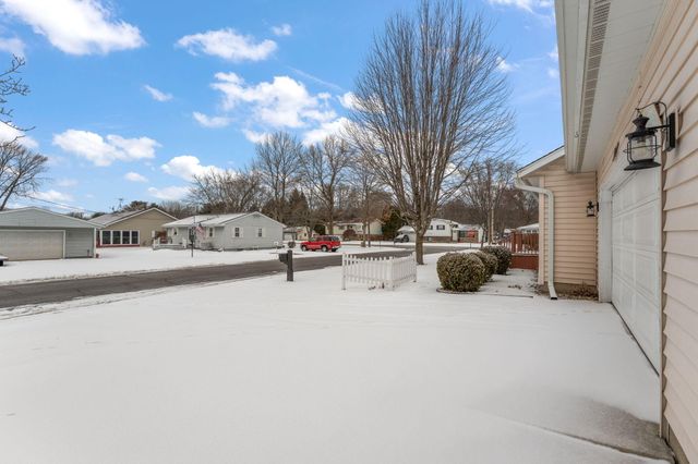 507 S 20th Street, Chesterton, IN 46304