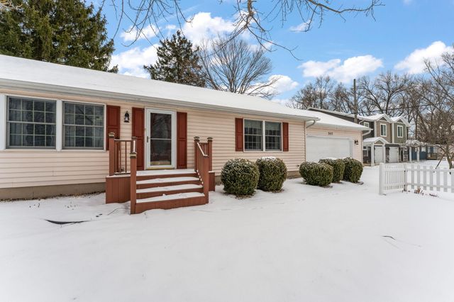 507 S 20th Street, Chesterton, IN 46304