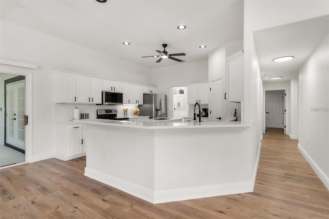 39634 HARBOR HILLS BOULEVARD, Lady Lake, FL 32159