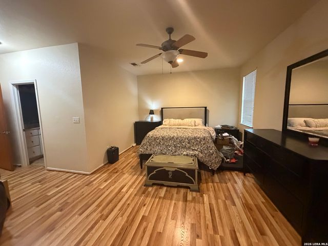 726 ENCINO DR, New Braunfels, TX 78130