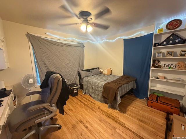726 ENCINO DR, New Braunfels, TX 78130