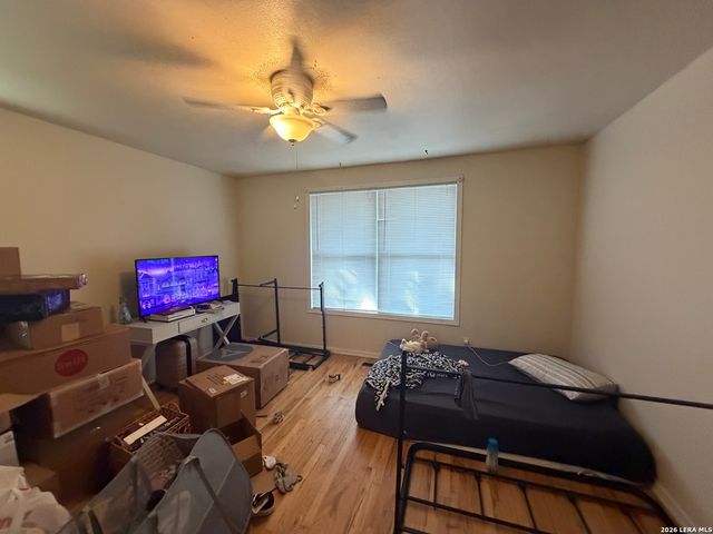 726 ENCINO DR, New Braunfels, TX 78130
