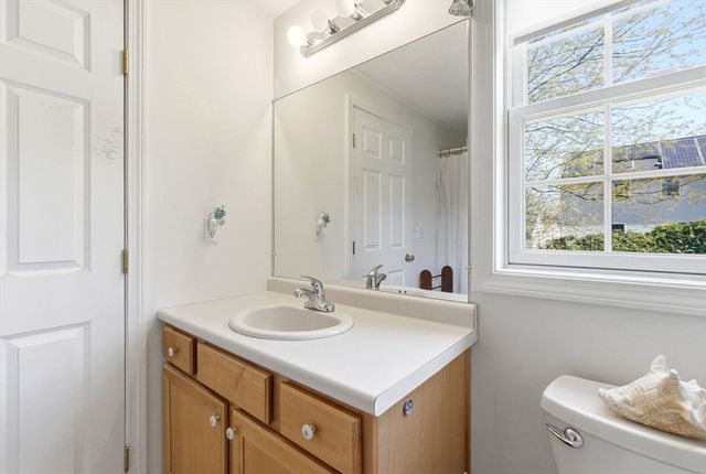 19 Brendan Rd, Clinton, MA 01510