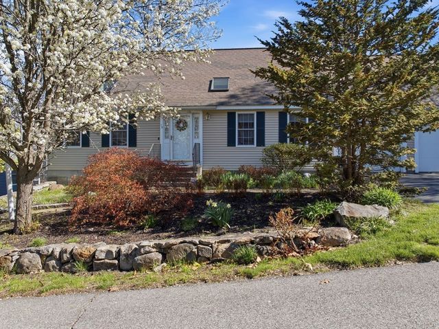 19 Brendan Rd, Clinton, MA 01510
