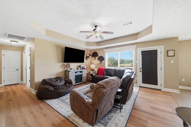 28 Kay Drive, Greenbrier, AR 72058
