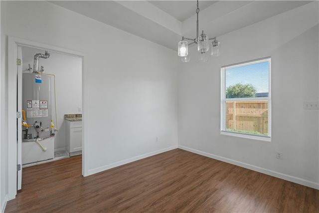 233 Shawnee St, Corpus Christi, TX 78405