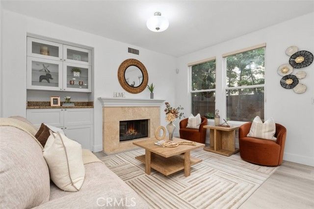 31 Dinuba, Irvine, CA 92602