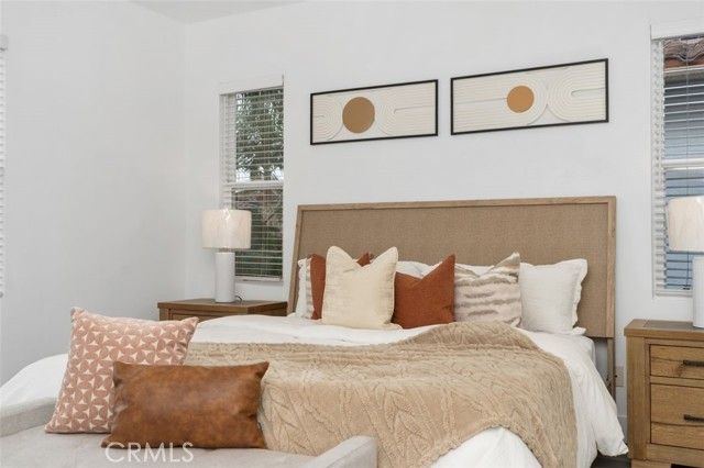 31 Dinuba, Irvine, CA 92602