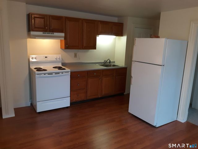 9 Church Street, Manchester, CT 06040