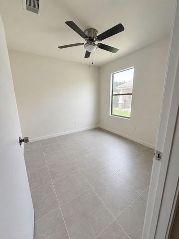 1518 Perennial Lane, Rosenberg, TX 77471