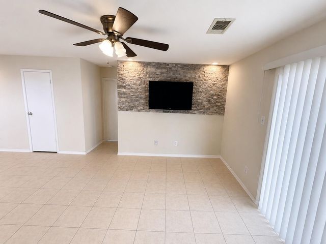 1518 Perennial Lane, Rosenberg, TX 77471