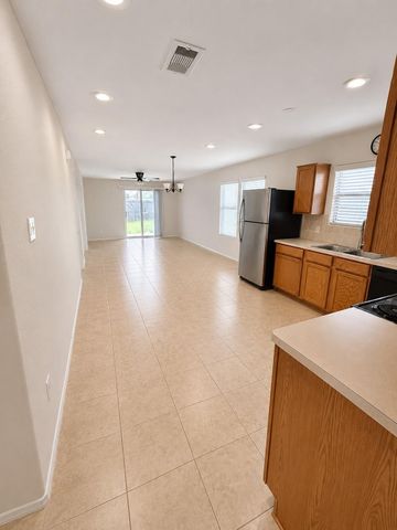 1518 Perennial Lane, Rosenberg, TX 77471