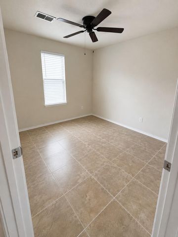 1518 Perennial Lane, Rosenberg, TX 77471