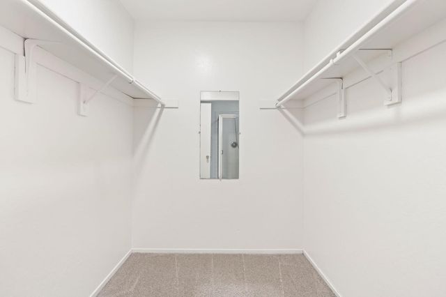 4044 Knoll Top Court Ct, Carmichael, CA 95608