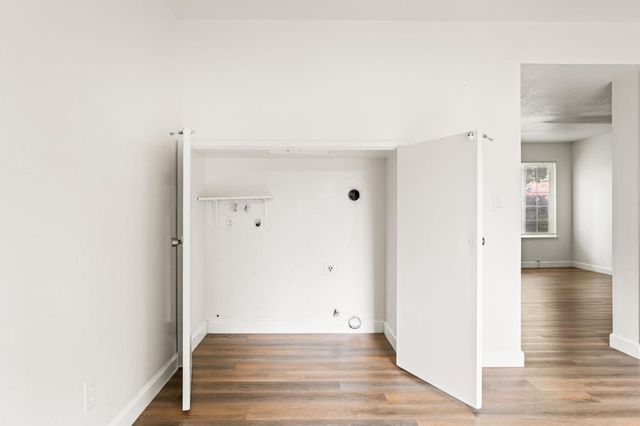 4044 Knoll Top Court Ct, Carmichael, CA 95608