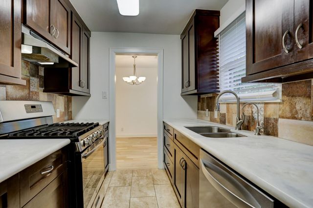 4419 Cynthia, Bellaire, TX 77401
