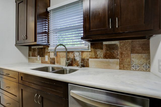 4419 Cynthia, Bellaire, TX 77401