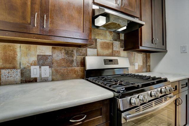 4419 Cynthia, Bellaire, TX 77401