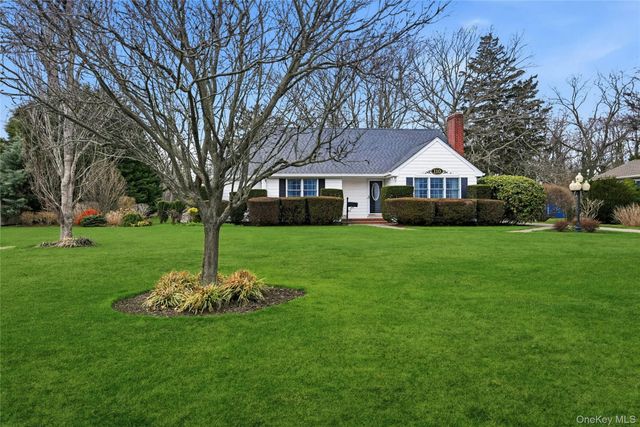 110 Macon Avenue, Sayville, NY 11782