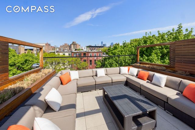 67 Charles Street, New York City, NY 10014