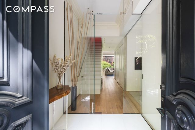 67 Charles Street, New York City, NY 10014