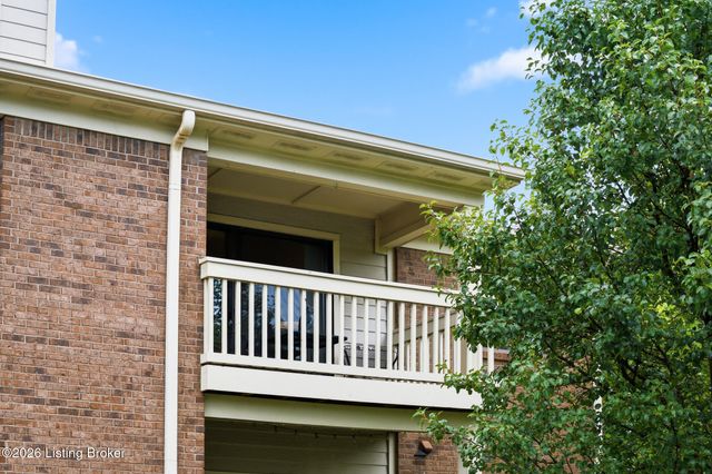 8401 Ambrosse Ln 207, Louisville, KY 40299