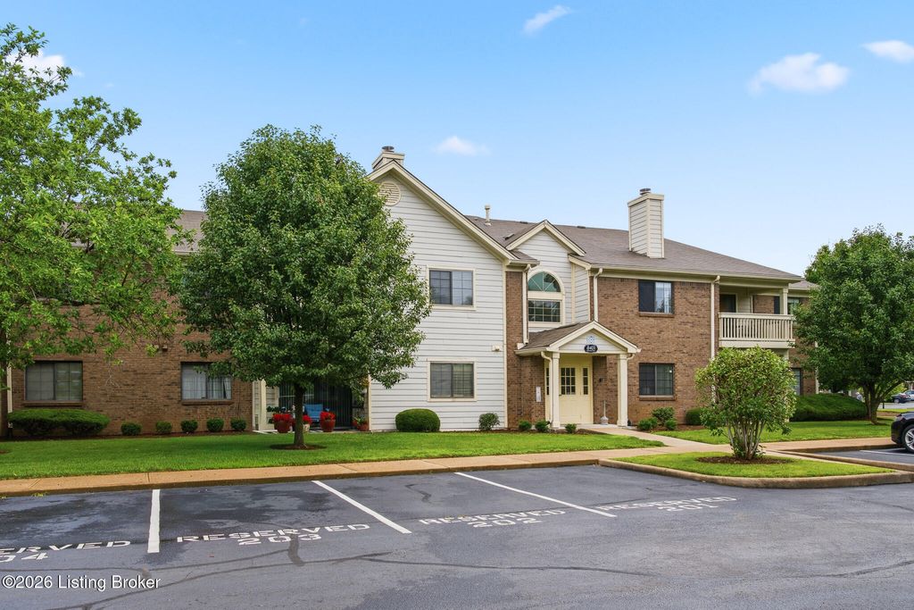 8401 Ambrosse Ln 207, Louisville, KY 40299