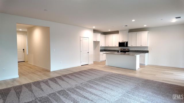 1615 Levin Street, Bakersfield, CA 93307