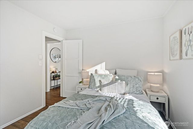 7359 16th Avenue SW, Seattle, WA 98106